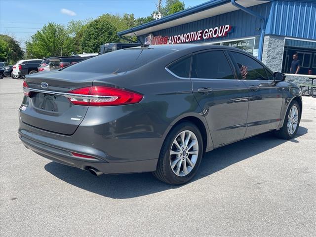 2017 Ford Fusion SE FWD