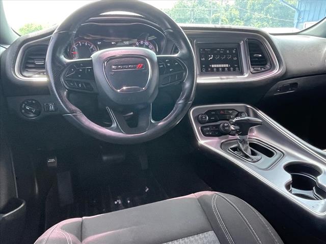 2020 Dodge Challenger SXT RWD