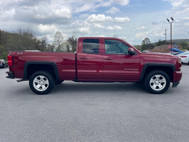 2018 Chevrolet Silverado 1500 4WD DOUBLE CAB 143.5  LT