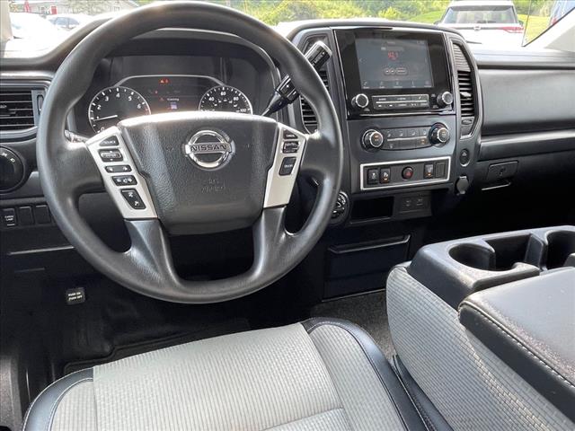 2021 Nissan Titan 4X4 CREW CAB S
