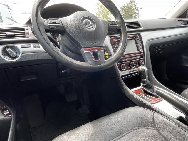 2013 Volkswagen Passat 4DR SDN 2.0L DSG TDI SE W
