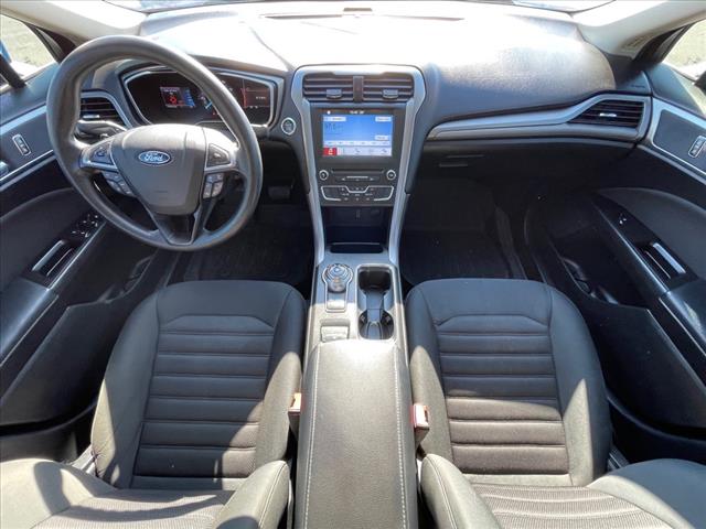 2017 Ford Fusion SE FWD