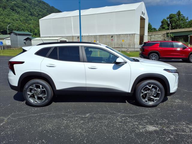2025 Chevrolet Trax FWD 4DR LT
