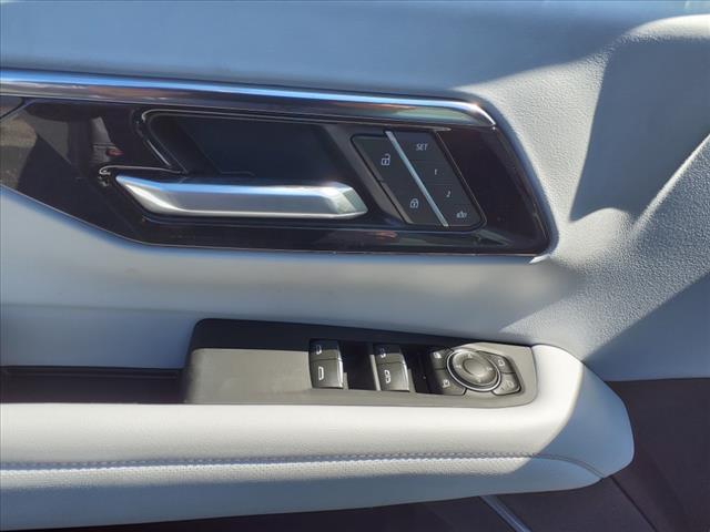 2025 Chevrolet Suburban 4WD 4DR PREMIER