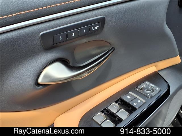 2024 Lexus ES 300h 4D Sedan
