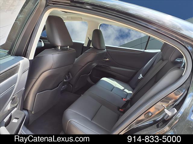 2024 Lexus ES 250 4D Sedan