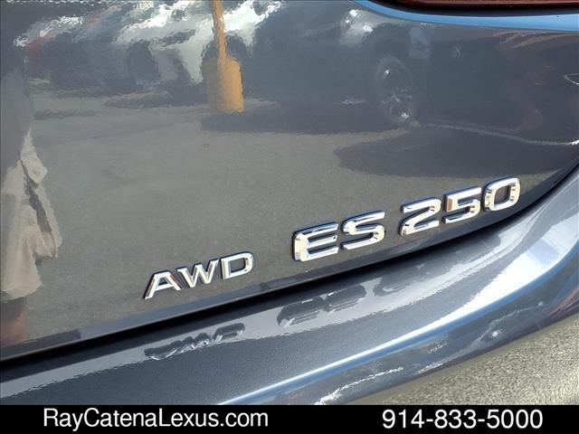 2023 Lexus ES 250 4D Sedan