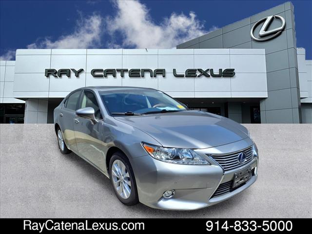 2015 Lexus ES 300h 4D Sedan
