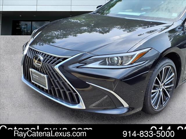 2024 Lexus ES 300h 4D Sedan