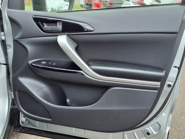 2025 Mitsubishi Eclipse Cross LE