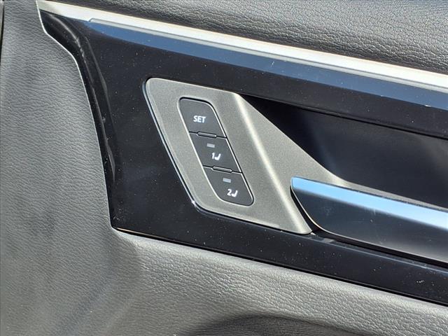 2025 Mitsubishi Outlander PHEV SEL Black Edition