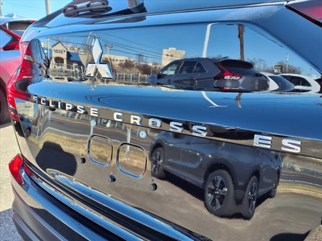 2025 Mitsubishi Eclipse Cross ES