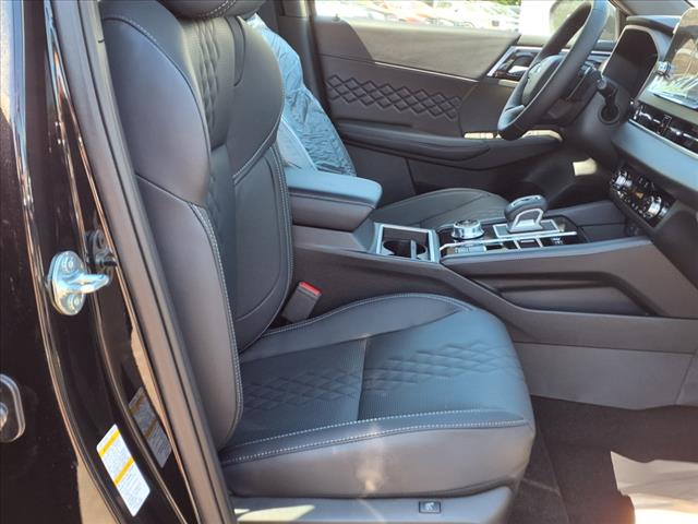 2025 Mitsubishi Outlander PHEV SEL Black Edition