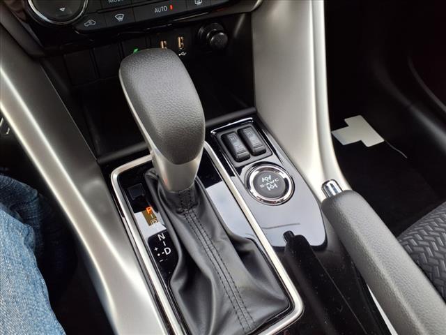 2025 Mitsubishi Eclipse Cross LE