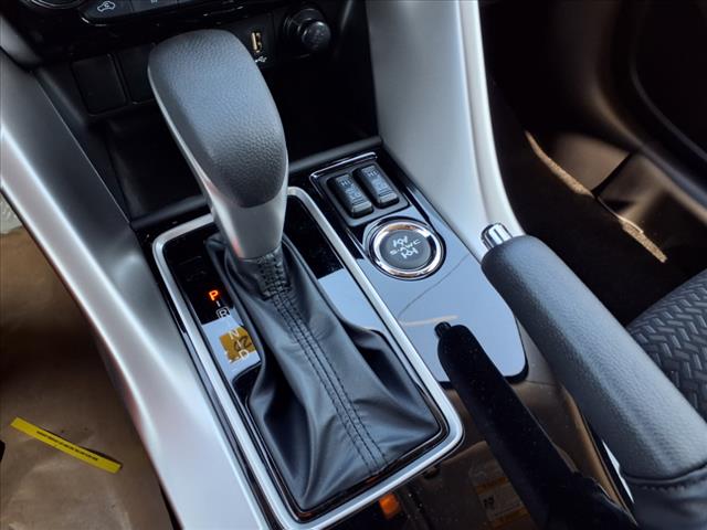 2025 Mitsubishi Eclipse Cross LE
