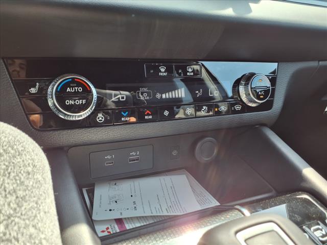 2025 Mitsubishi Outlander PHEV SEL Black Edition