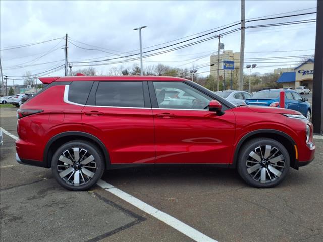 2025 Mitsubishi Outlander SE