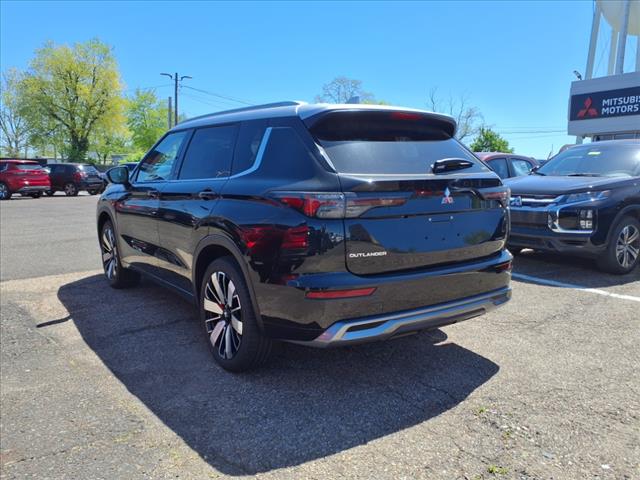 2025 Mitsubishi Outlander SEL Platinum Edition