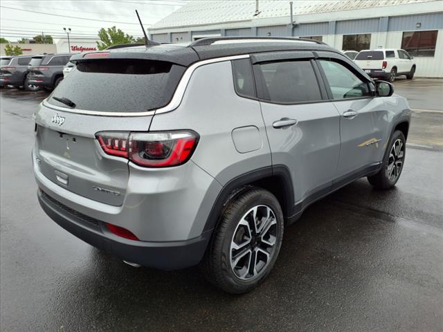 2022 Jeep Compass 
