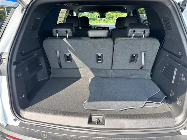 2026 Chevrolet Traverse AWD LT