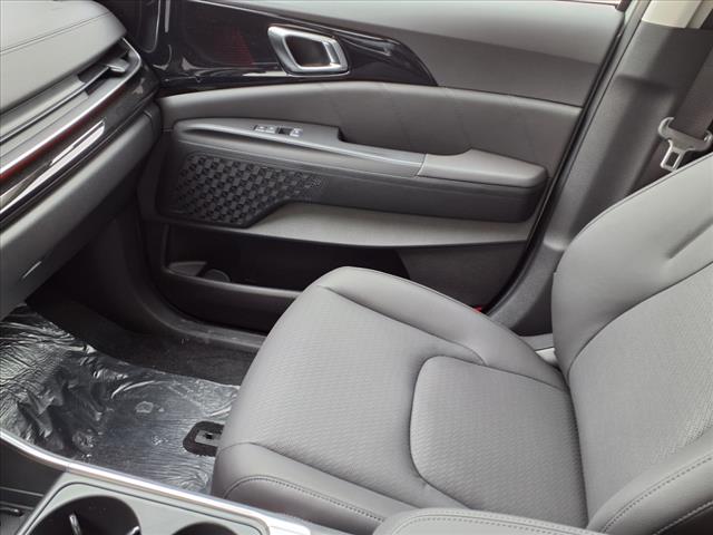 2025 Kia Carnival SX
