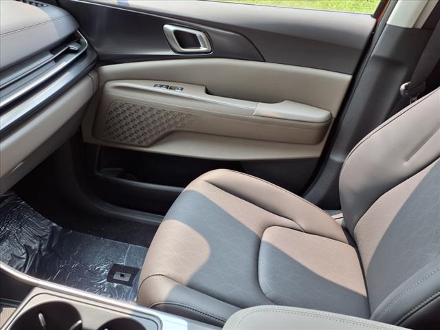 2025 Kia Carnival LXS