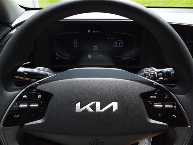 2024 Kia Niro LX