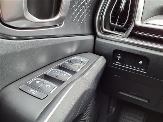 2025 Kia Sorento LX