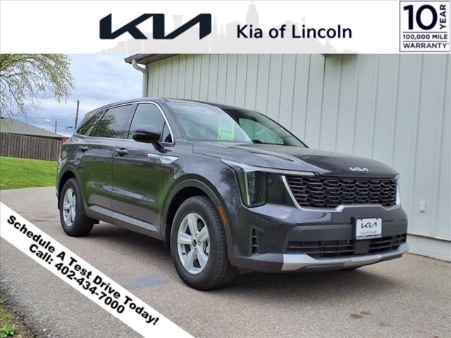 2025 Kia Sorento LX