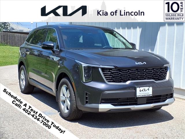 2025 Kia Sorento LX