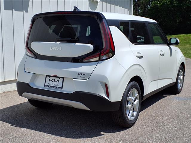 2025 Kia Soul LX