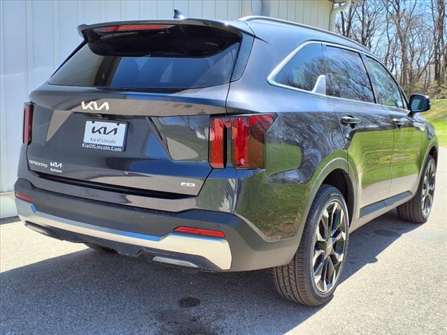 2025 Kia Sorento EX