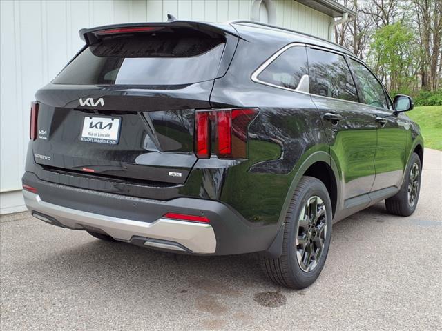 2025 Kia Sorento S