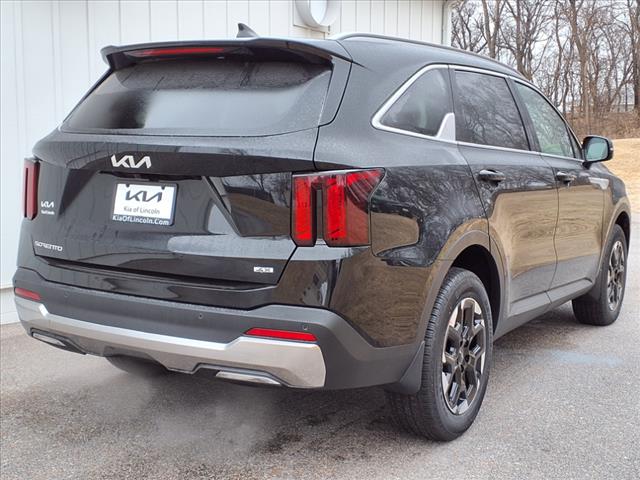 2025 Kia Sorento S