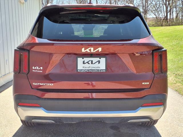 2025 Kia Sorento EX