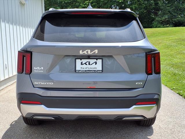 2025 Kia Sorento S