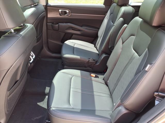 2025 Kia Sorento X-Line EX