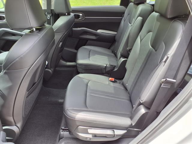 2025 Kia Sorento X-Line EX