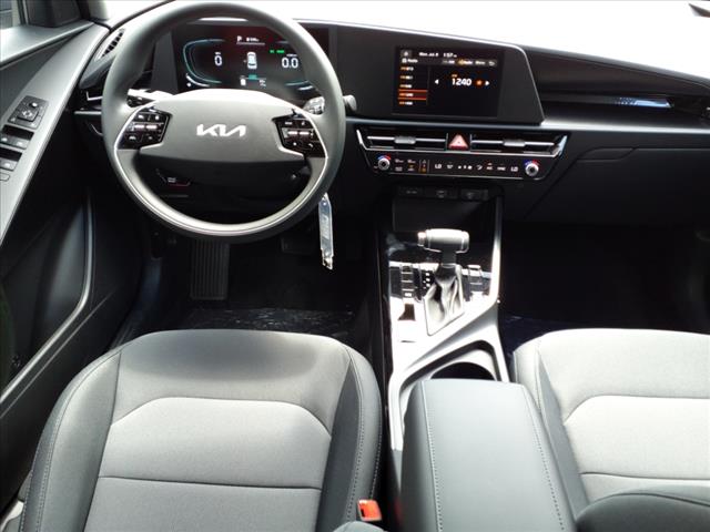 2024 Kia Niro LX