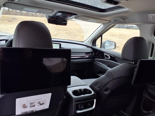 2025 Kia Carnival SX