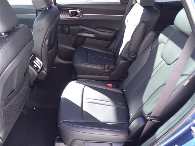 2025 Kia Sorento Hybrid EX