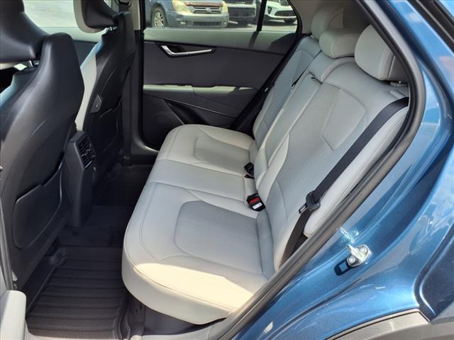 2025 Kia Niro EX