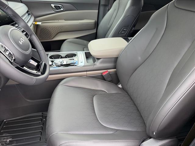 KiaCarnival Hybrid10