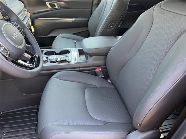 KiaCarnival Hybrid10