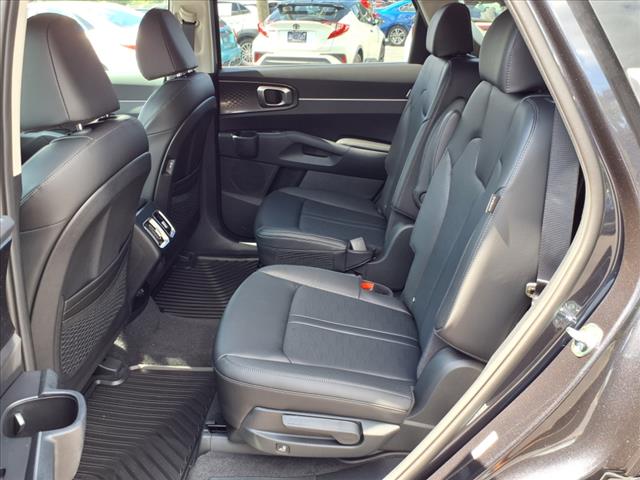 2025 Kia Sorento EX FWD