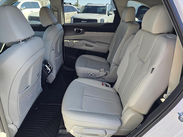 2025 Kia Sorento X-Line EX