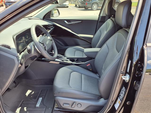 2025 Kia Niro SX