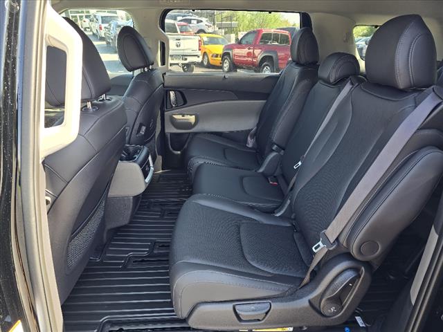 2025 Kia Carnival Hybrid EX