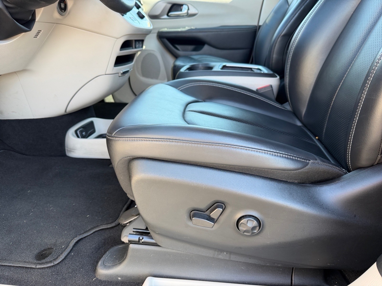 ChryslerPacifica11