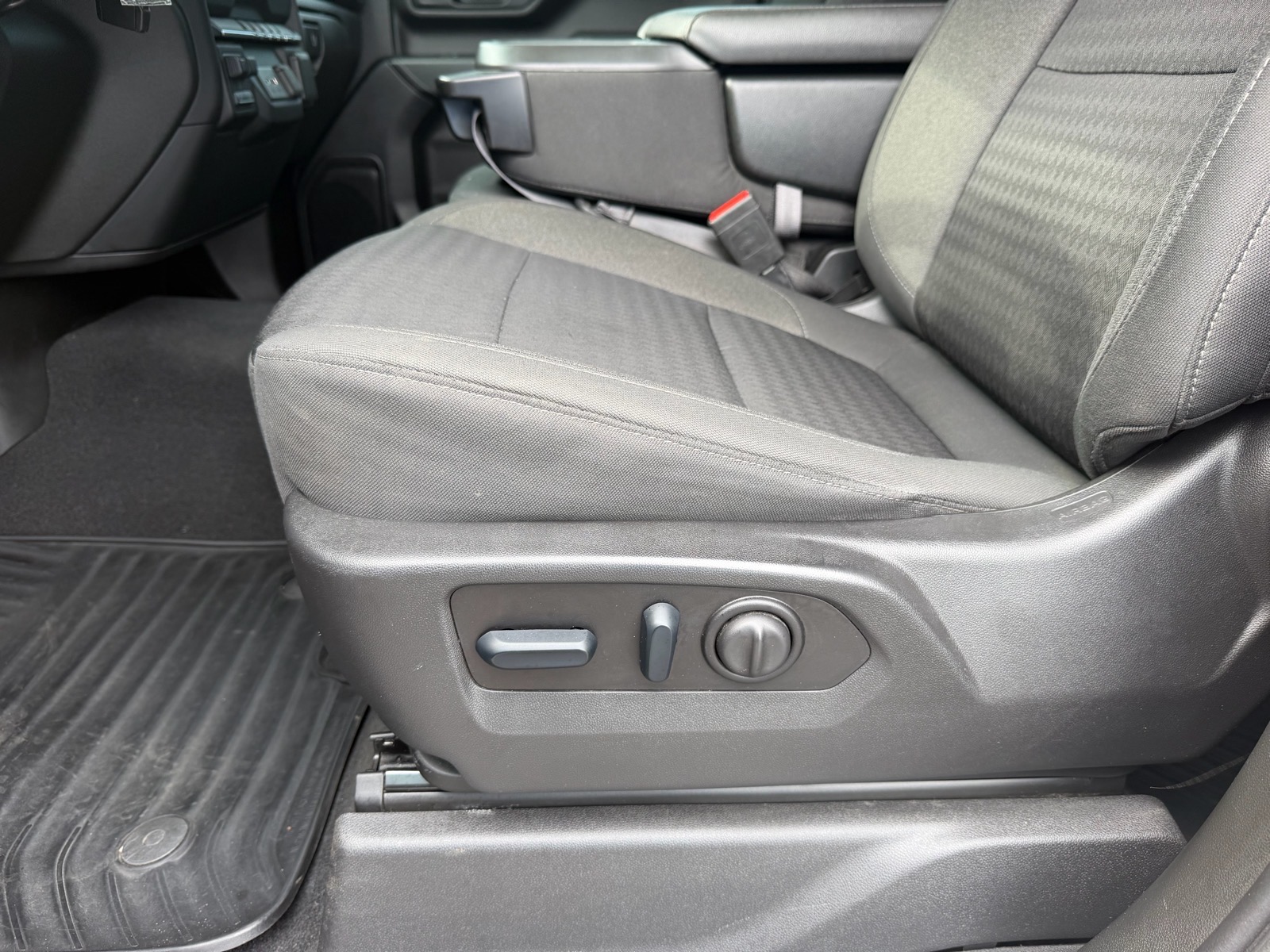 ChevroletSilverado 2500HD11